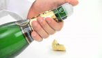 Как правильно открывать бутылку шампанского