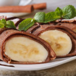 Творожно-шоколадный десерт с бананом