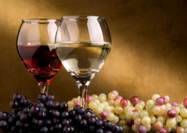Почему вино превращается в уксус?
