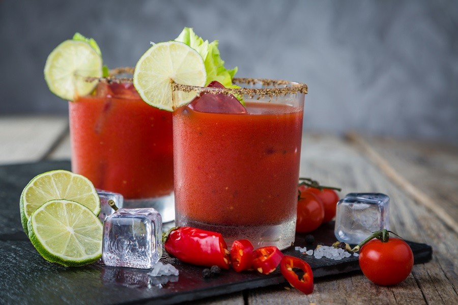 Коктейль Кровавая Мери с лаймом (Lime Bloody Mary)