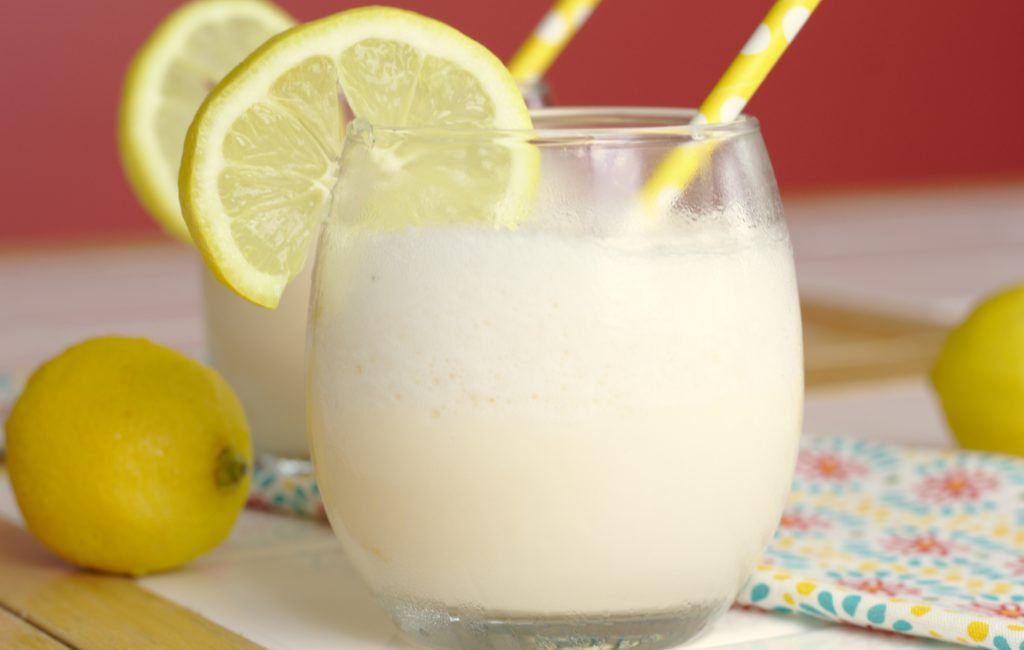 Коктейль Лимонный физ (Lemon Fizz)