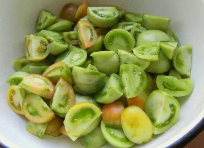 Икра из зелёных помидоров на зиму — 5 очень вкусных рецептов