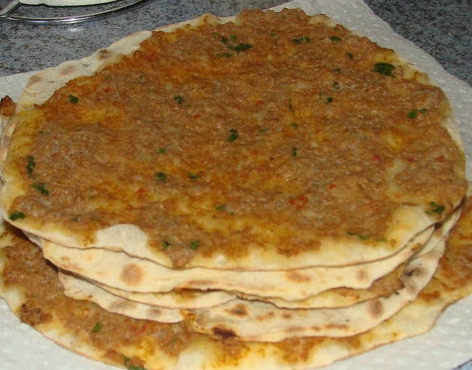 Лахмаджун – 4 рецепта по-турецки в домашних условиях