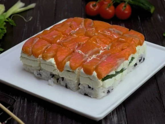 Суши-торт — 8 пошаговых рецептов в домашних условиях