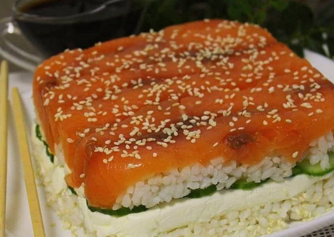 Суши-торт — 8 пошаговых рецептов в домашних условиях