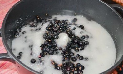 Джем из черной смородины — 10 простых рецептов на зиму пошаговыми фото