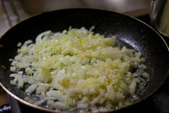 Фаршированные перцы с фаршем и рисом в кастрюле — 8 рецептов приготовления