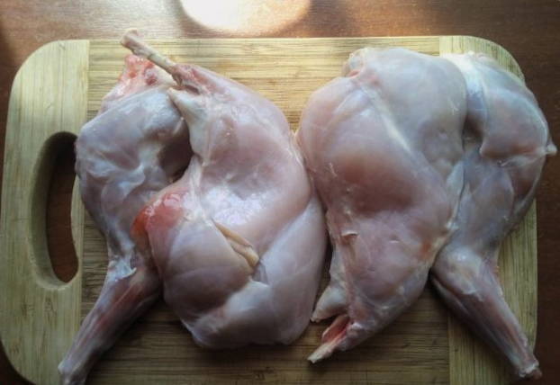 Кролик в рукаве в духовке – 5 рецептов приготовления