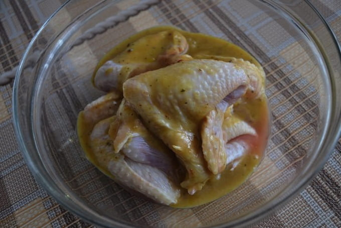 Куриные крылышки в духовке — 10 рецептов приготовления