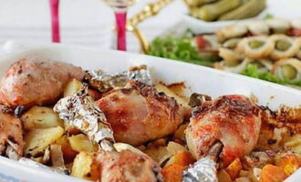 Куриные ножки с картошкой в духовке — 8 вкусных рецептов приготовления