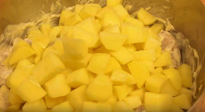 Куриные ножки с картошкой в духовке — 8 вкусных рецептов приготовления