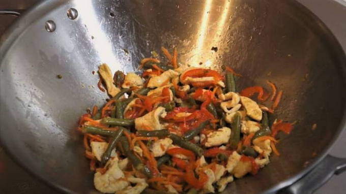 Лапша удон с курицей и овощами — 5 пошаговых рецептов приготовления