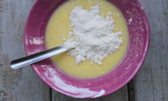 Пирог с крыжовником – 5 пошаговых рецептов в духовке