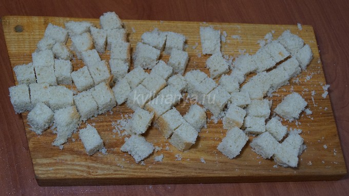 Салат Цезарь с курицей и сухариками — 10 простых рецептов