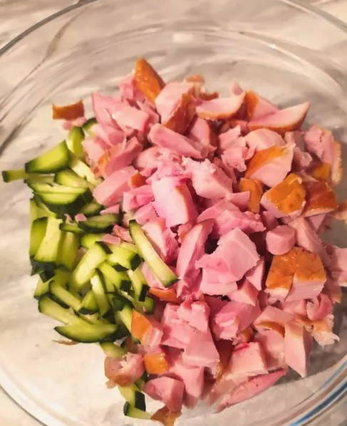 Салат Лисичка — 5 вкусных рецептов