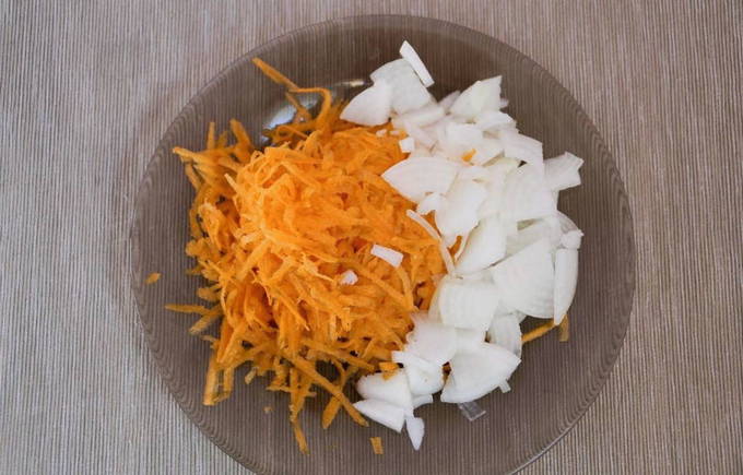 Салат Обжорка с курицей — 8 рецептов приготовления
