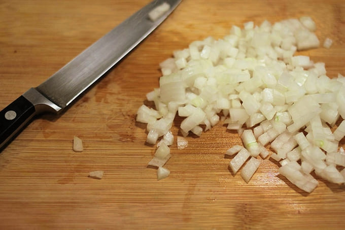 Салат с крабовыми палочками — 10 вкусных рецептов