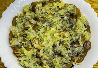 Салат с курицей и грибами — 10 очень вкусных рецептов