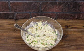 Салат с маринованными грибами — 10 вкусных рецептов
