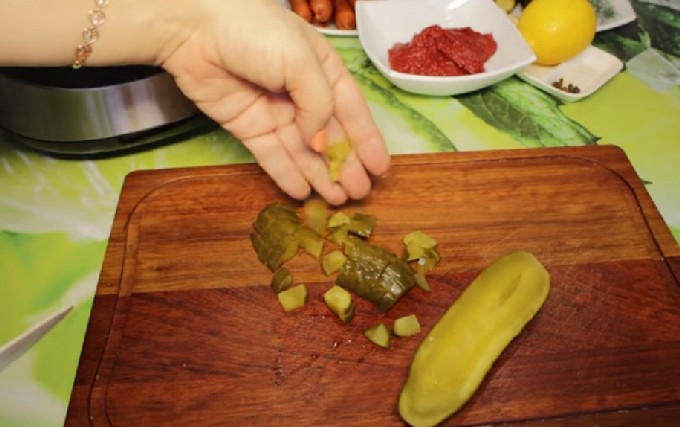 Солянка с картошкой и колбасой классическая — 8 пошаговых рецептов