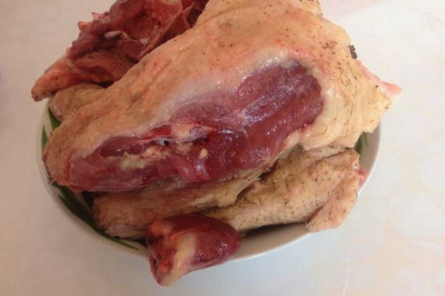 Утка в рукаве в духовке — 10 рецептов запеченной утки