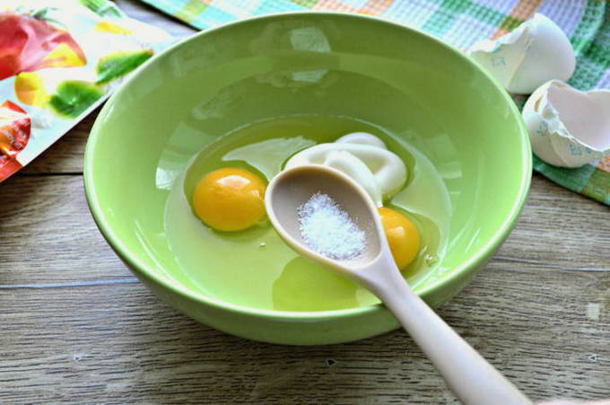 Яичные блинчики – 7 пошаговых рецептов приготовления