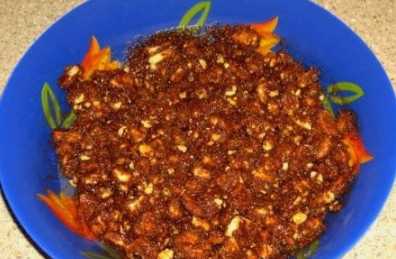 Классическая шоколадная колбаса из печенья и какао — 8 пошаговых рецептов
