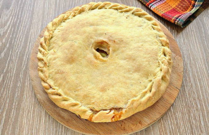 Пирог с картошкой и фаршем