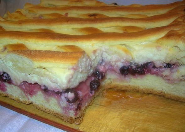 Пирог с красной смородиной — 6 пошаговых рецептов в духовке