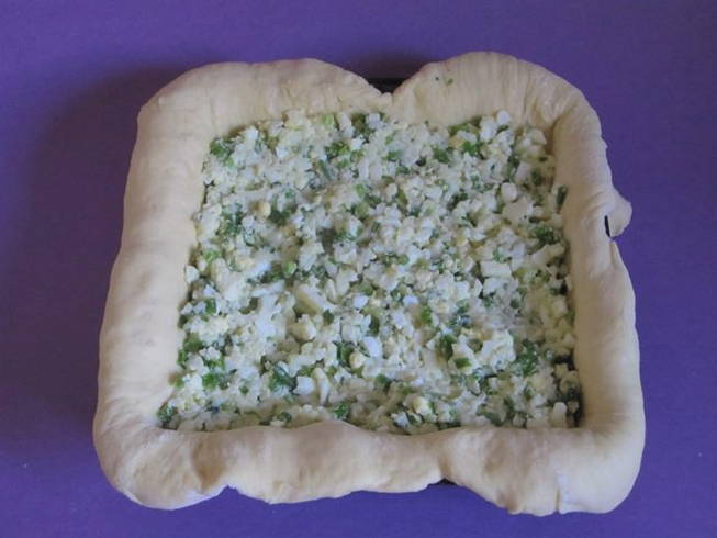 Пирог с зеленым луком и яйцом – 6 пошаговых рецептов в духовке