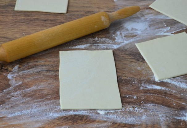 Пирожки с повидлом — 7 пошаговых рецептов в духовке
