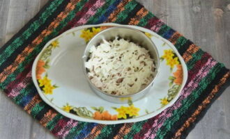 Салат с копченой курицей и грибами — 10 вкусных рецептов