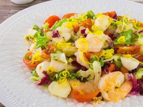 Салат с моцареллой и помидорами – 8 вкусных рецептов