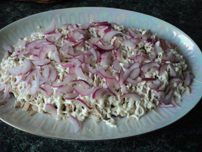 Салаты с черносливом — 10 вкусных рецептов