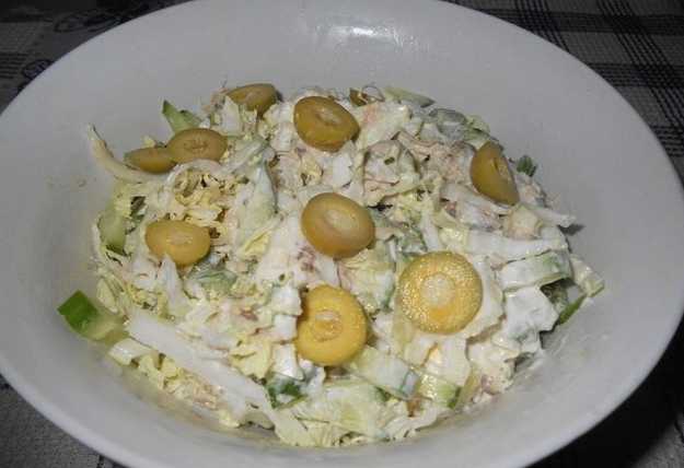 Салаты с консервированным тунцом — 10 простых и вкусных рецептов
