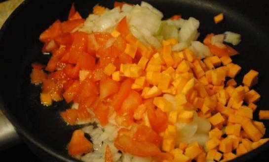Скумбрия с овощами в духовке — 7 самых вкусных рецептов