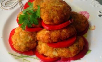 Сочные и мягкие котлеты из индейки на сковороде — 6 пошаговых рецептов