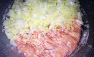 Сочные и мягкие котлеты из индейки на сковороде — 6 пошаговых рецептов