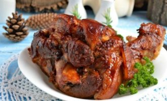 Свиная рулька, запеченная в духовке – 10 вкусных пошаговых рецептов