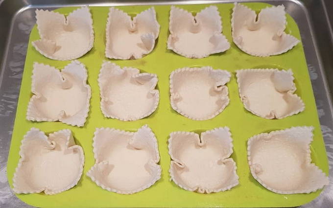 Тарталетки с курицей и грибами – 6 пошаговых рецептов в духовке