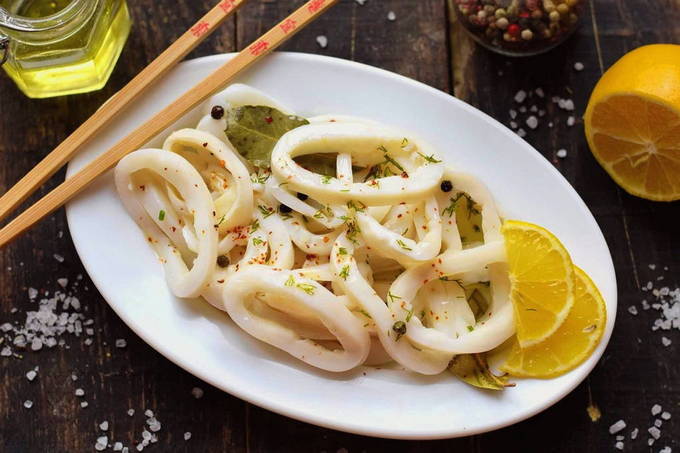 Блюда из кальмаров — 10 самых вкусных рецептов