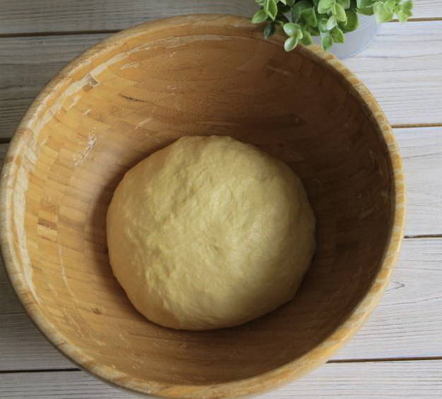 Дрожжевое тесто на кефире – 10 рецептов приготовления