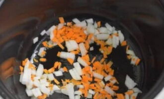 Фаршированные перцы в мультиварке — 8 пошаговых рецептов с фаршем и рисом