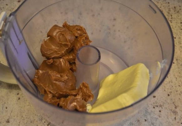 Крем из сгущенки и сливочного масла для торта — 7 пошаговых рецептов