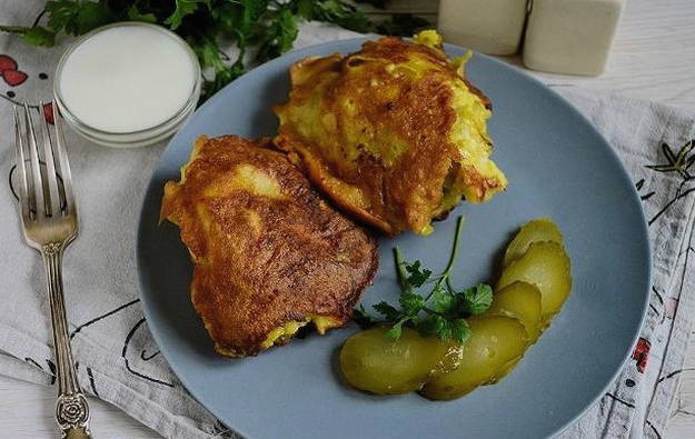 Куриные бедра на сковороде — 10 вкусных рецептов приготовления