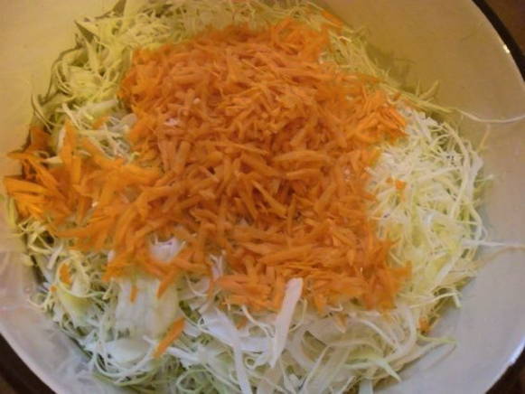 Квашеная капуста в банке – 8 рецептов хрустящей и сочной капусты