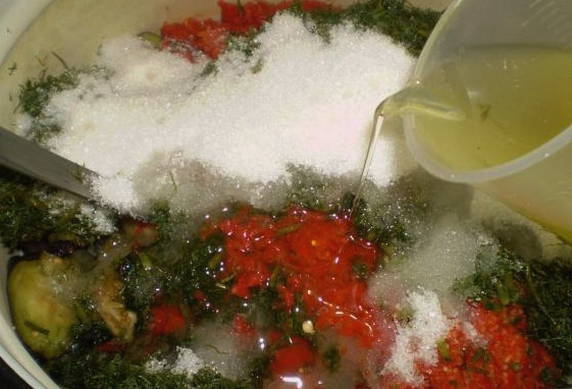Острые баклажаны на зиму — 6 самых вкусных рецептов