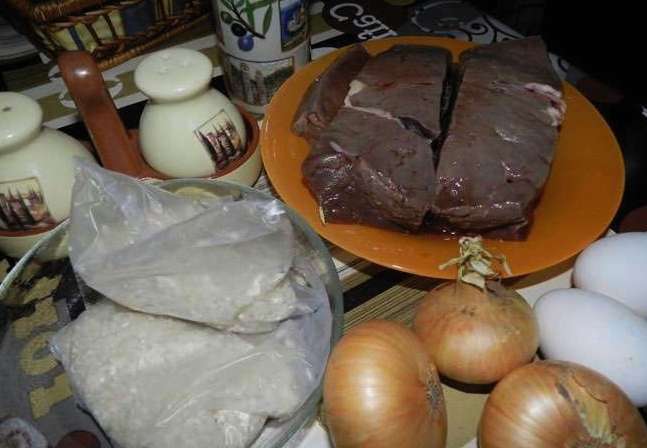 Печеночные оладьи из говяжьей печени — 8 пошаговых рецептов приготовления