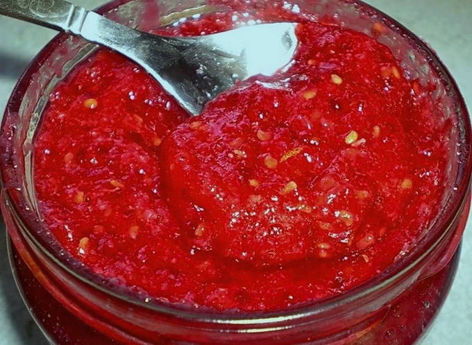 Пятиминутка из красной смородины на зиму — 7 простых рецептов