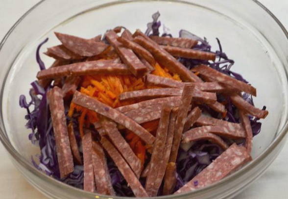 Салат из краснокочанной капусты – 8 вкусных рецептов
